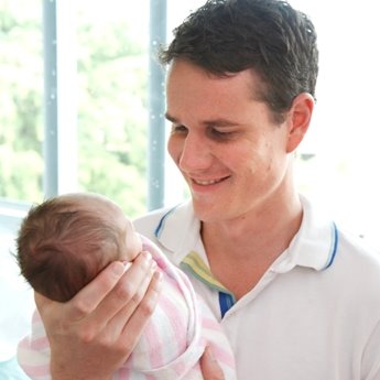 Dads only antenatal classes a hit with first time fathers 