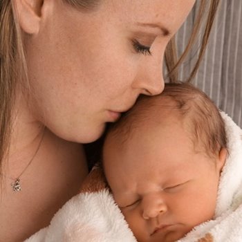 Mater Mothers breastfeeding web chat this Tuesday